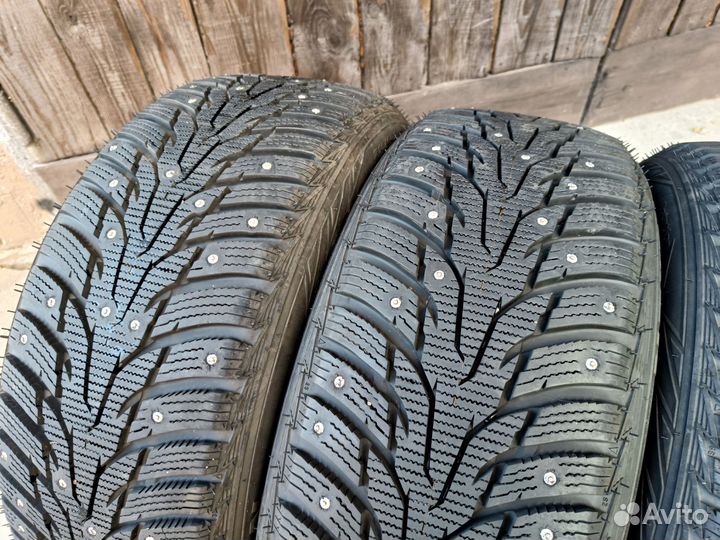 Nexen Winguard WinSpike WH62 215/55 R17