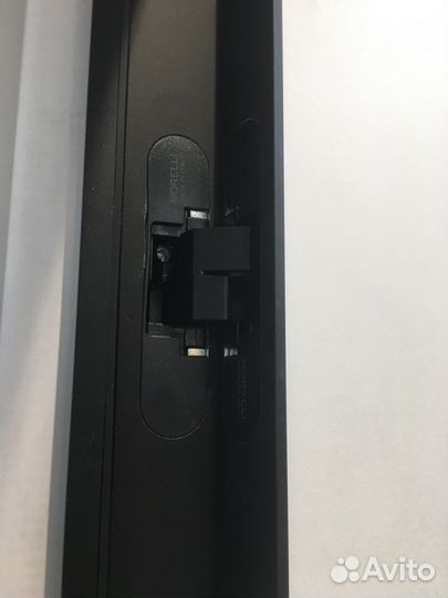 Двери скрытого монтажа с черной кромкой