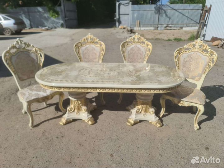 Стулья и столы