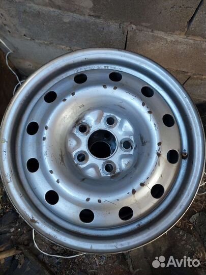 Штампованный диск r 16