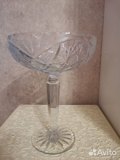 Ваза хрустальная