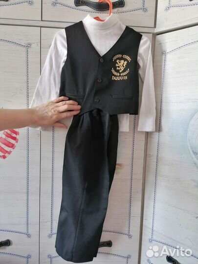 Костюм тройка на мальчика