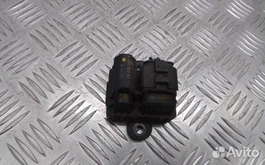 Реле накала свечей mercedes benz C-class W204 (SNT