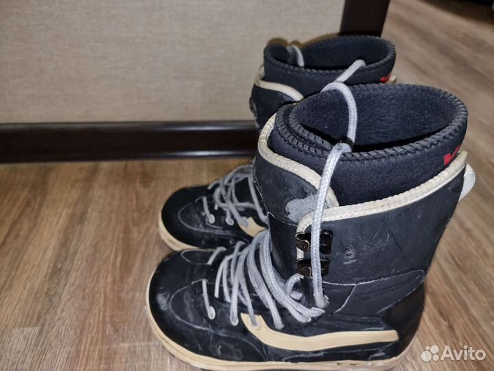 Сноубордические ботинки vans 40