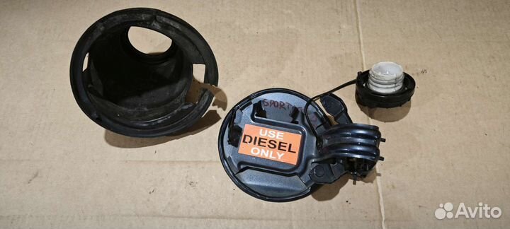 Лючок бензобака Kia Sportage 2 2004-2010