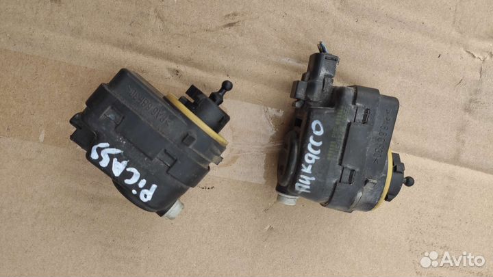 Моторчик корректора фар citroen Xsara Picasso