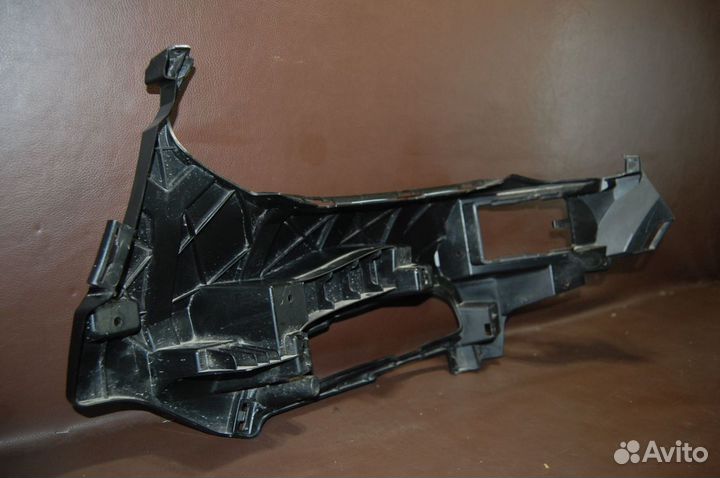 Кронштейн птф правый - BMW X3 G01 (2017-н.в.)