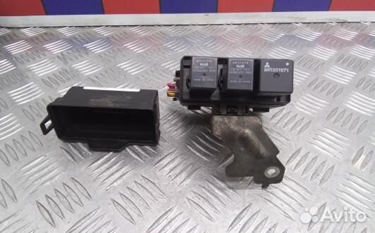 Блок предохранителей mitsubishi ASX 1 (KVN19M101)
