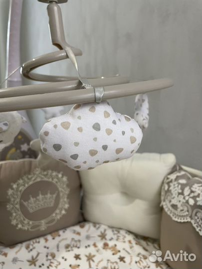 Мобиль на кроватку chicco