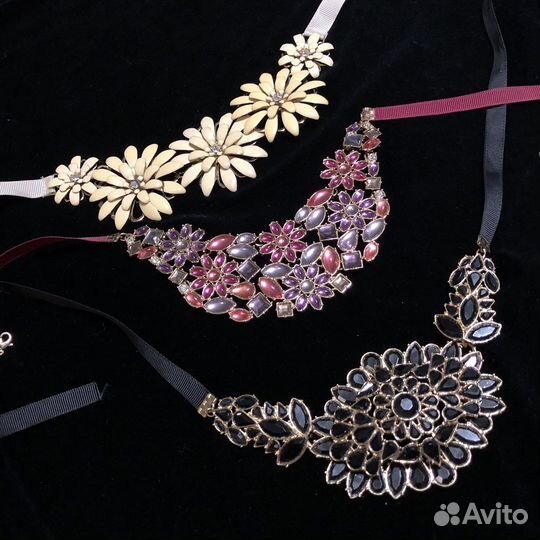 Колье от Avon