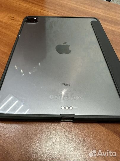 iPad pro 11 1TB