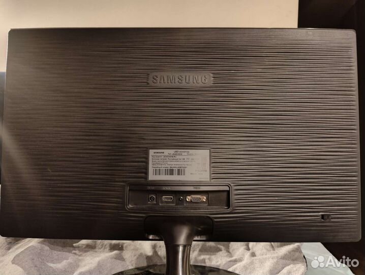 Монитор Samsung s24d300h