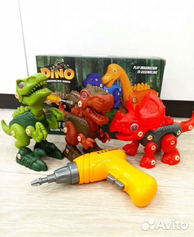Динозавры и шуруповёрт на батарейках