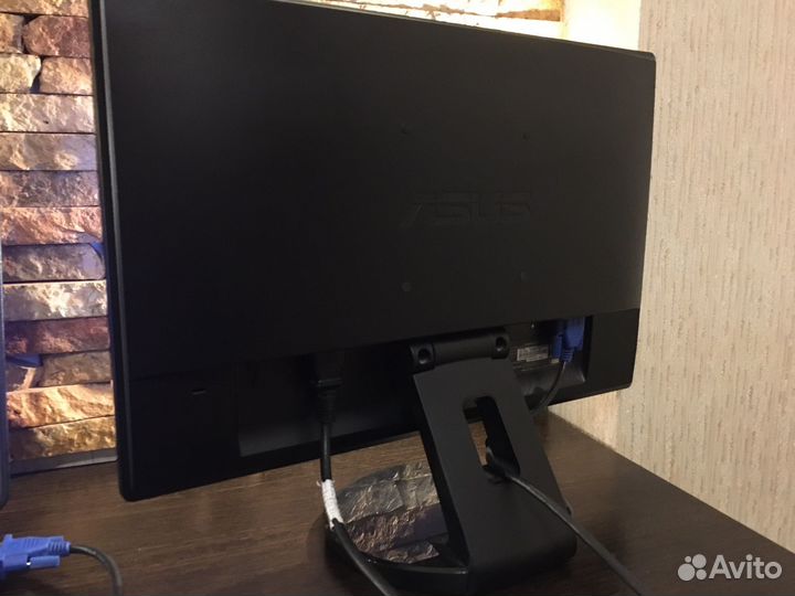 Монитор Asus 19 ve198