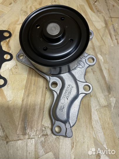 Помпа Camry V50 V70 2.5 Оригинал 16100-39515