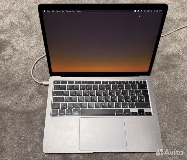 Apple macbook air 13 2020 i5/512/8
