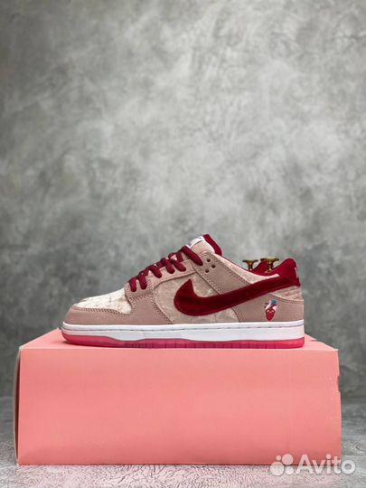 Кроссовки nike женские