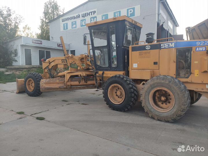 Аренда грейдера вездехода