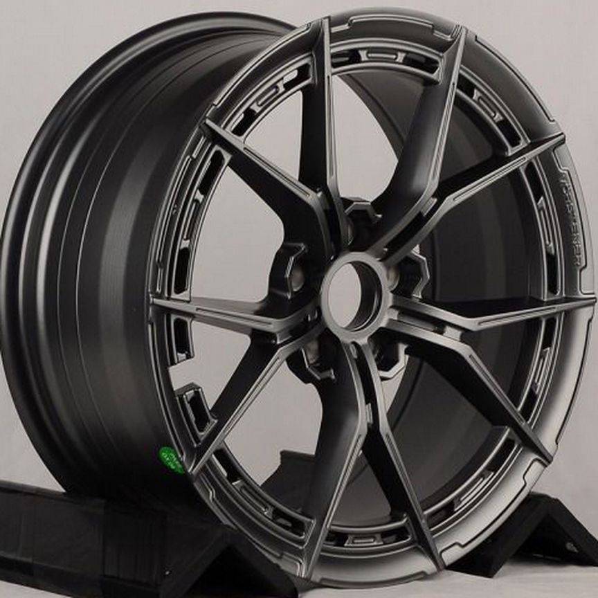 KoKo Kuture FF579 : 8x18 5*108 Et:38 Dia:73,1 Satin Gunmetal