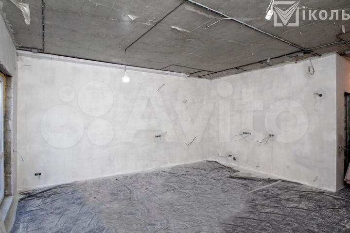 Дом 193,9 м² на участке 1 сот.