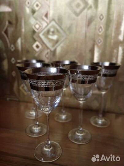 Роскошные фужеры для шампанского новые rona