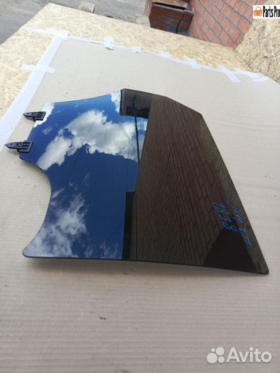 Стекло задней правой двери Нисан Кашкаи Джей 11