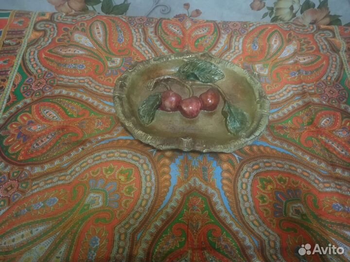 Гипсовое панно