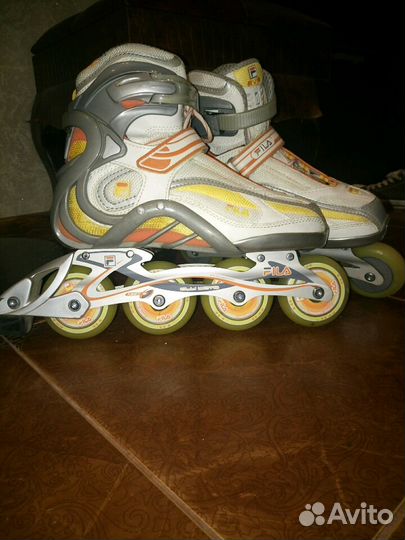 Роликовые коньки женские Fila, размер 39