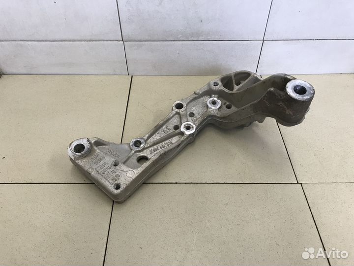 Кронштейн переднего рычага Octavia (A5 1Z) 2004-20