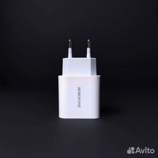 Адаптер для зарядки iPhone