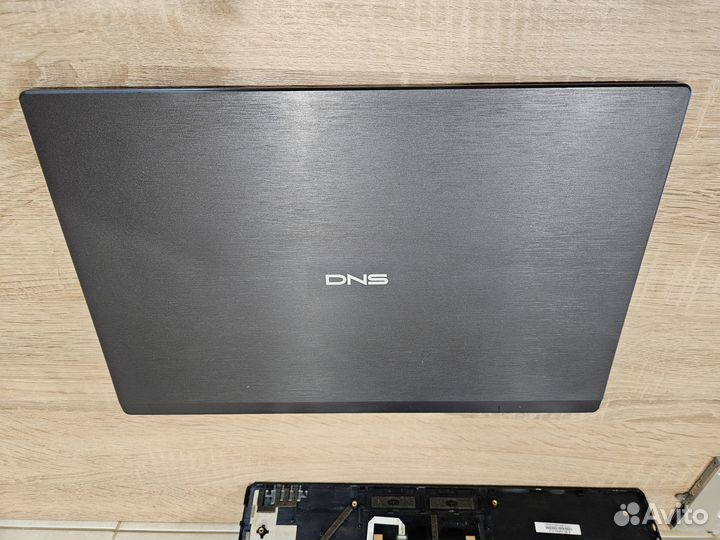 Ноутбук DNS W650EH-2 Разбор