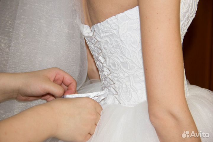 Свадебное платье
