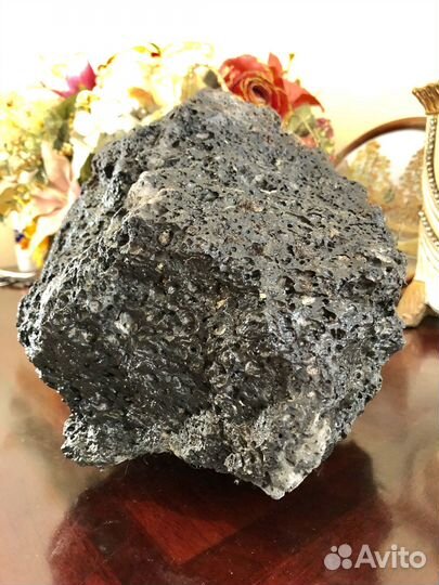 Лава вулканическая