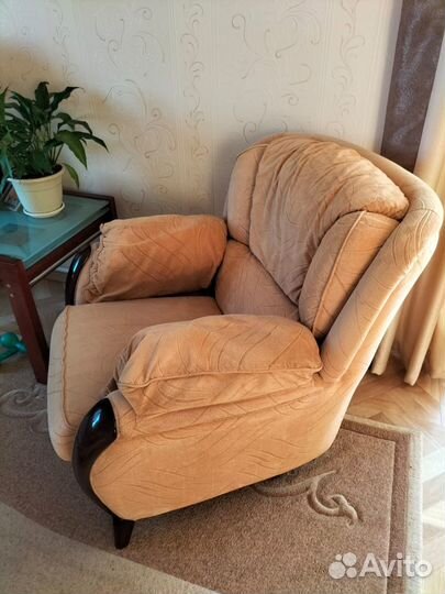 Диван,кресло,стол