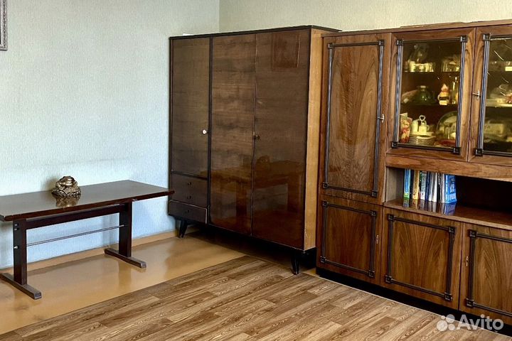 Шкаф, стенка ГДР, журнальный столик