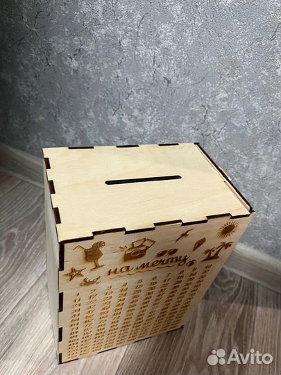 Копилка деревянная