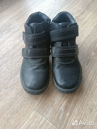 Ботинки демисезонные 33 размер