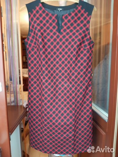 Платье футляр 42 размера