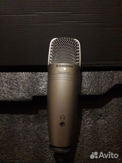 Студийный конденсаторный микрофон Samson c01u pro