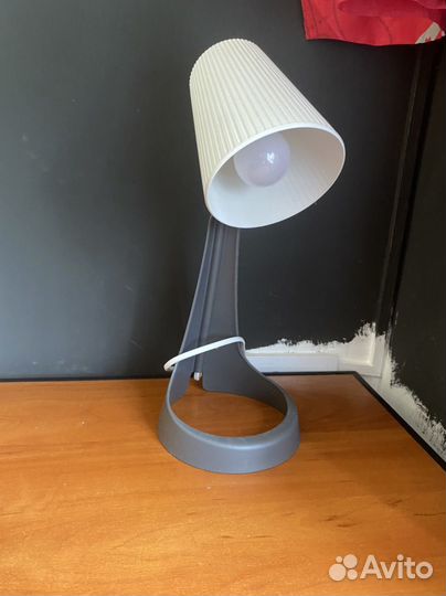 Лампа настольная