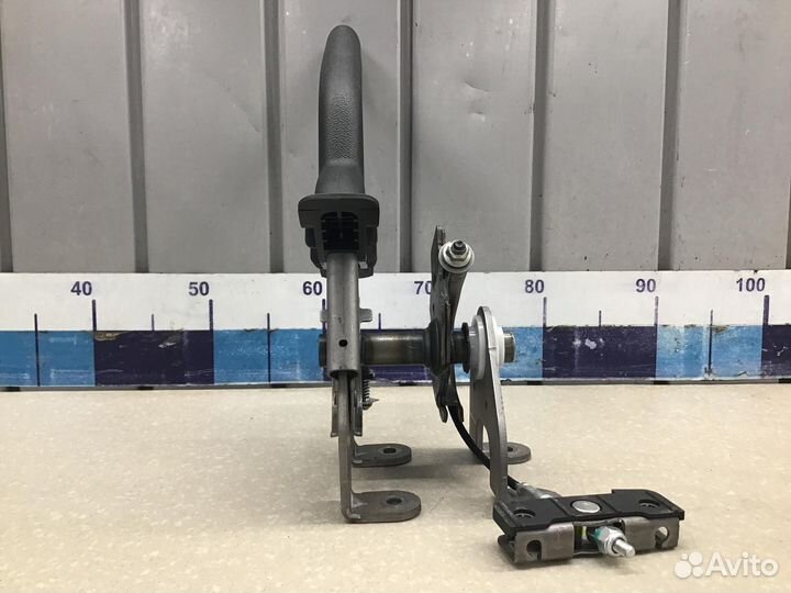 Рычаг стояночного тормоза Kia Cerato 2018