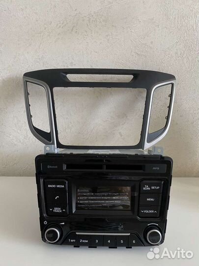 Штатная магнитола и подрамник для hyundai и kia