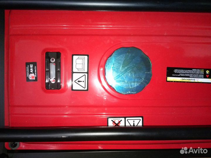 Бензогенератор