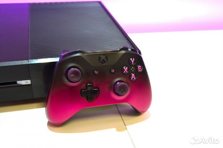 Игровая приставка Xbox One 500Gb