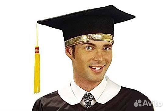 Шляпа ''Магистра'' с кисточкой черная