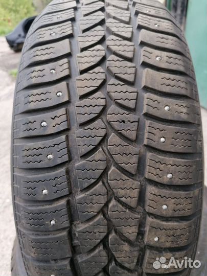 Kormoran Stud Extreme 215/55 R16