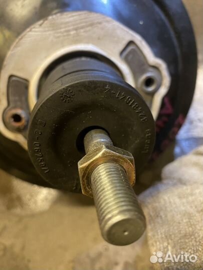 Вакуумный усилитель тормозов VAG