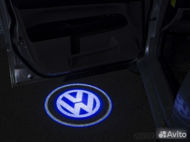 Штатная проекция эмблемы Фольцваген