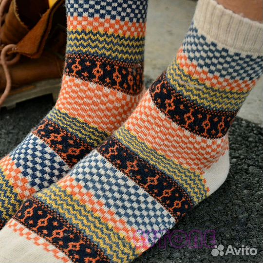 Зимние теплые цветные носки