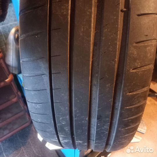 Michelin Pilot Sport 4 225/45 R17